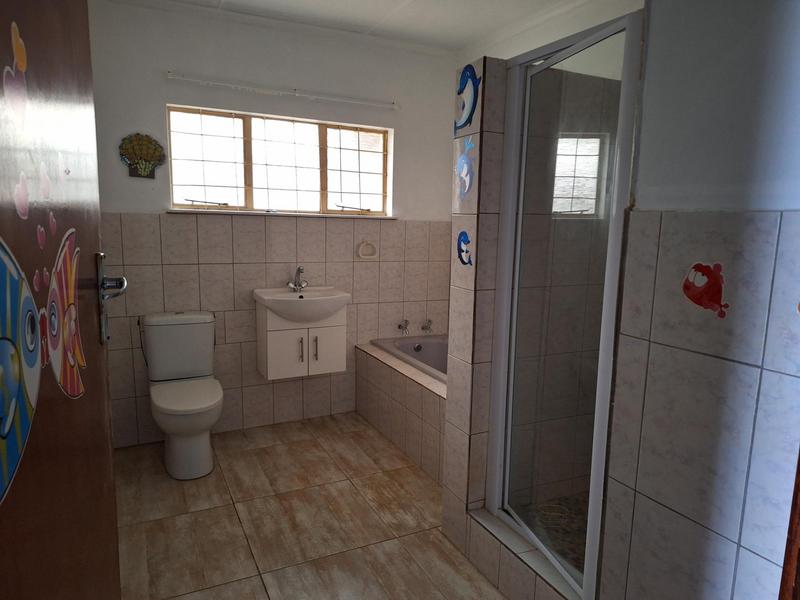 6 Bedroom Property for Sale in Willow Park Eastern Cape